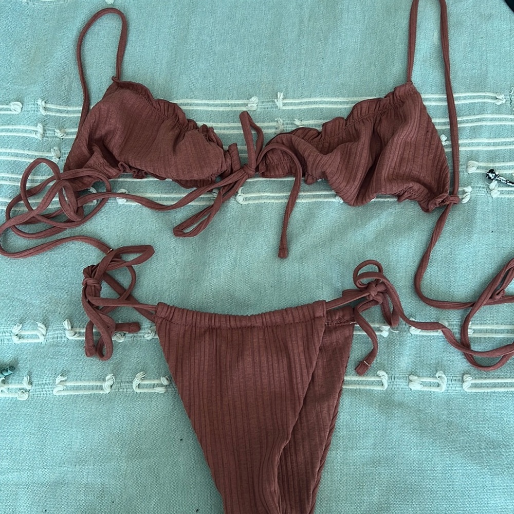 Cocoa bikini